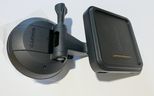 Garmin Autohalterung Montagesatz + Autoladekabel für dezl OTR810